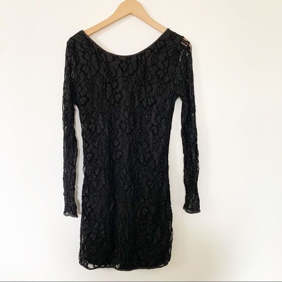 Coco & Tasha Black Floral Lace Long Sleeve Dress - Picture 8 of 8